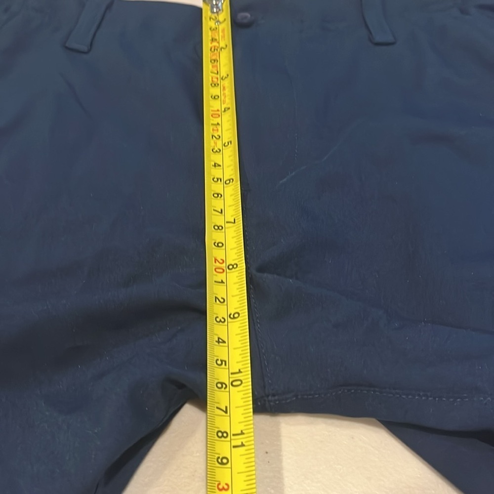 Under Armour - youth boys gold shorts. Size. Youth large. Navy - Picture 11 of 12